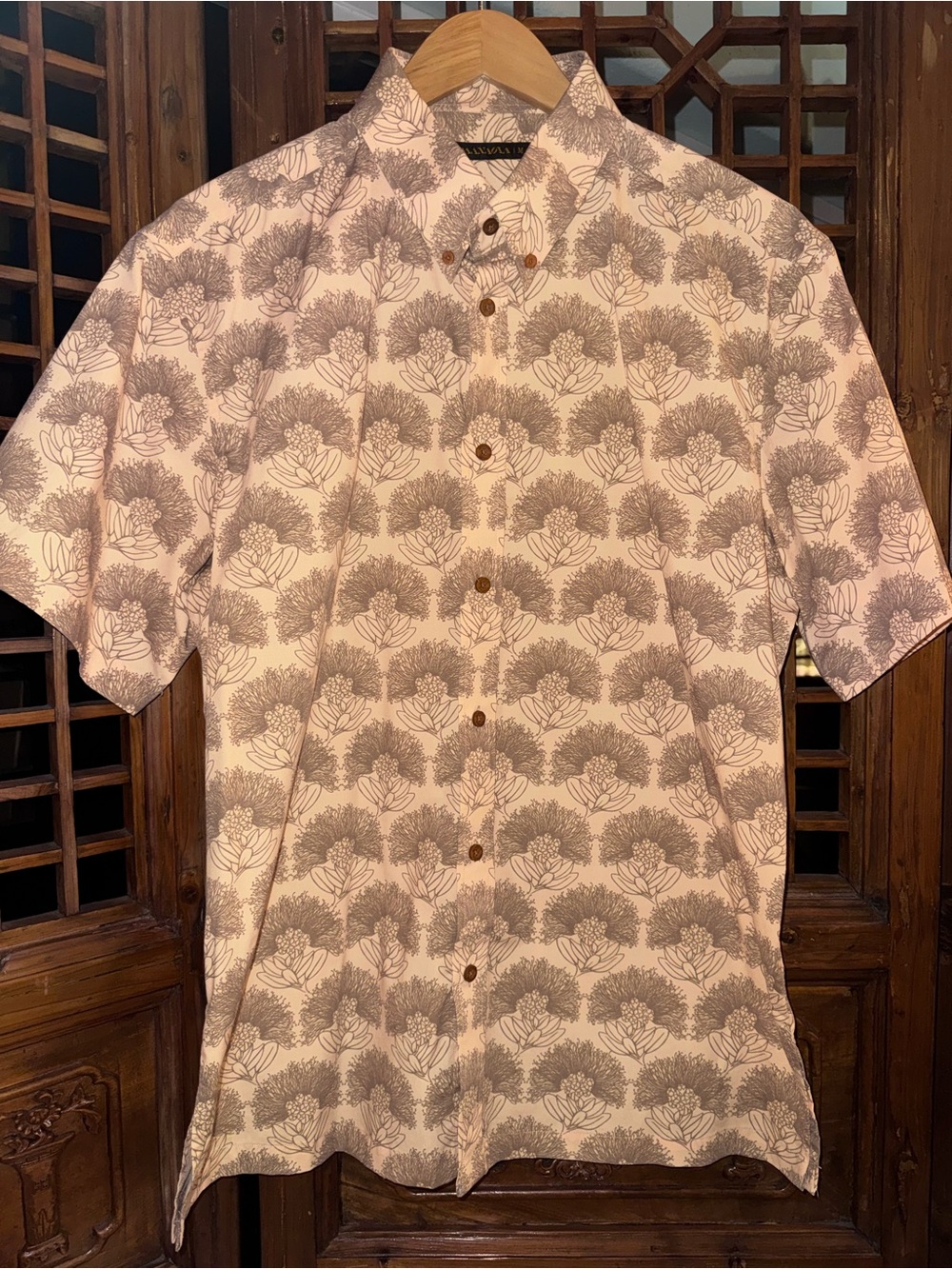 Manaola Hawaii Short-Sleeve Button-Down Shirt